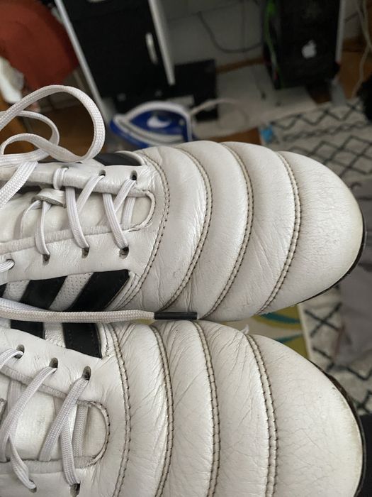 Ghete fotbal din piele