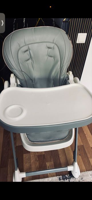 Стол для кормления