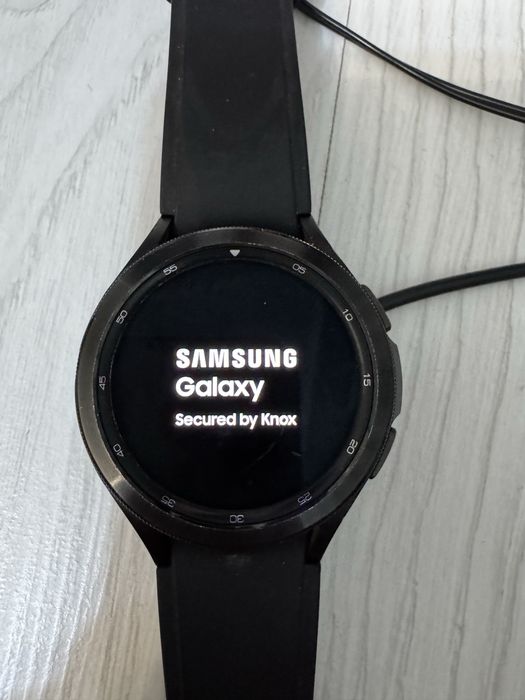Часы Samsung galaxy watch 4
