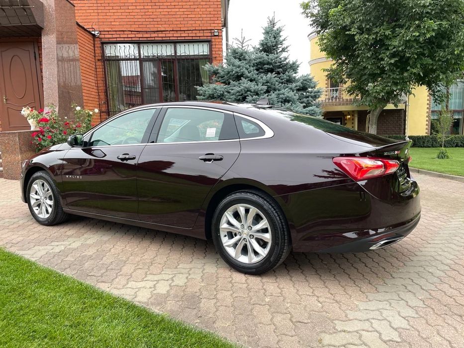 Продам свой Malibu Premire 2021 full.