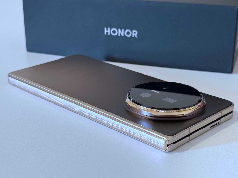 Бартер! Honor Magic V5 512/16GB Dawn Gold (Златист) 5 Цикъла.