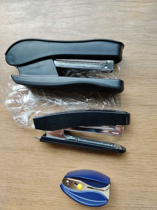 Продавам нови Телбод машинки (2 размера), антителбод и щипки