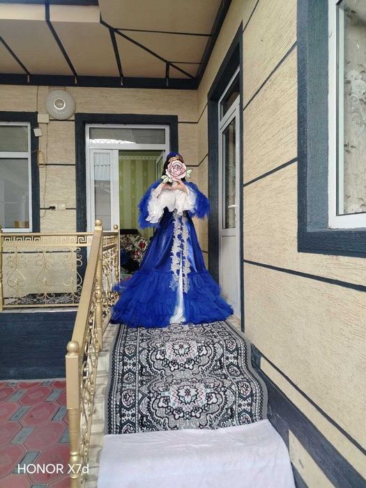 Келинчаклар ва тўйбоп либослар