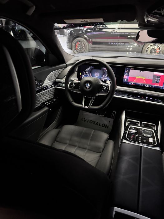 Продается BMW 740i 2025