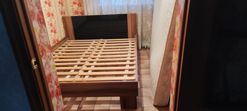 Продам кровать в хорошем состоянии