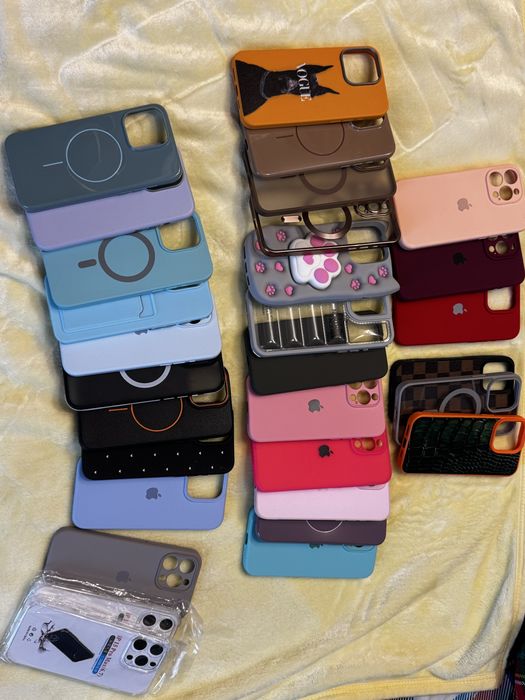 Продам чехлы айфон 15 про макс