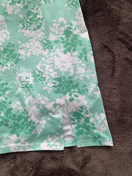 rochița verde pe corp