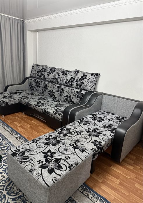 Продам б/у диван!