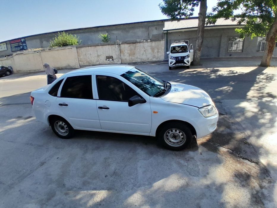 Avtomabil lada granta