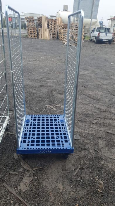 Vând cărucior marfa  stoc 50