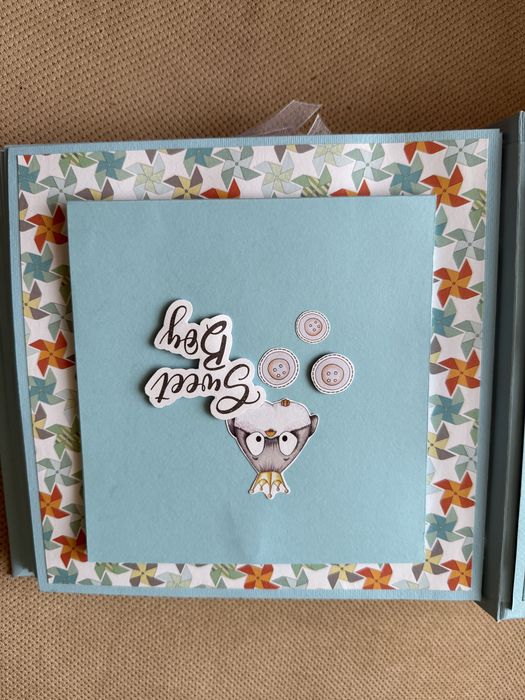 Албум за снимки - името отпред може да се смени.