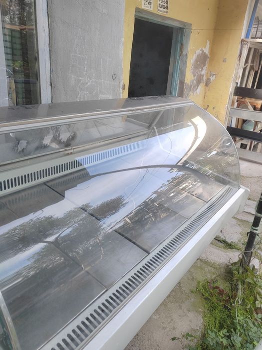 Витрина продаётся