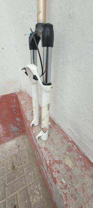Вилка Rock shox XC 30 TK
