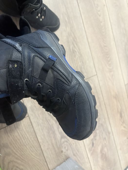 Продаю зимние ботинки для мальчиков