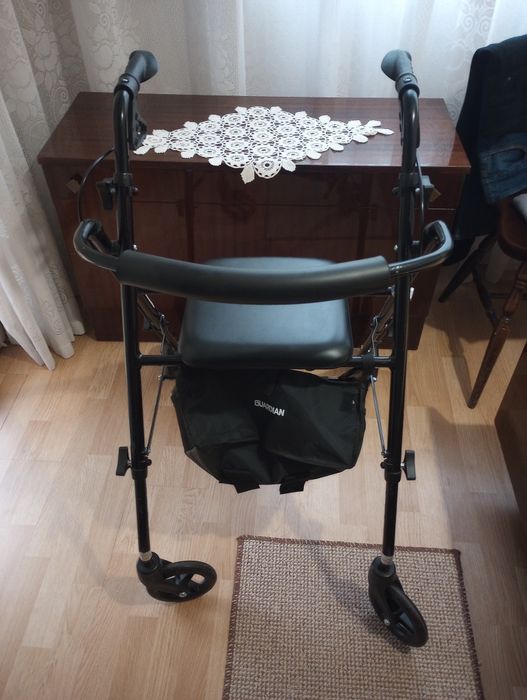 Проходилка за възрастни