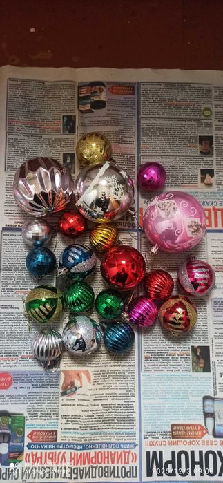 Продам новогодние игрушки .