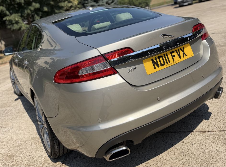 JAGUAR XF - PREMIUM LUXURY -2011 - 3.0 Diesel V6 - 245 Cai Putere - Euro 5 - Cod Motor - 306 DT - Cutie viteze automata - Xenon