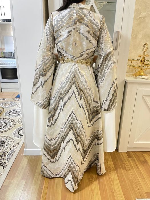 Национальный платья