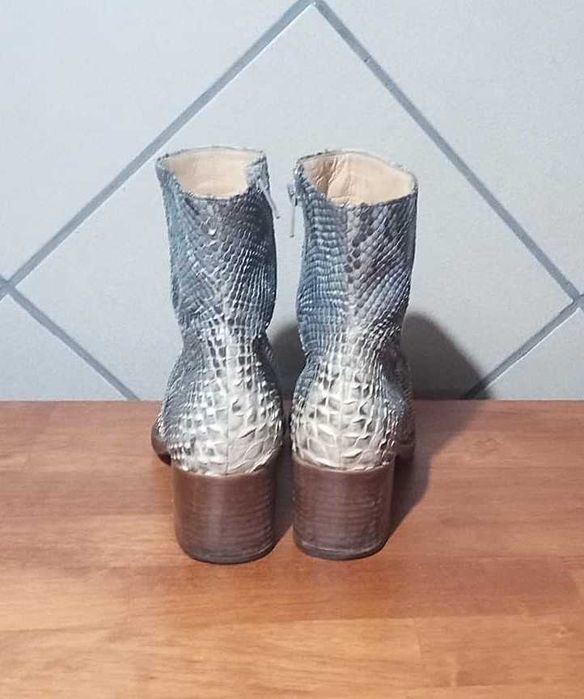 Cizme damă Hudson piele șarpe  mărimea 36 – stare buna