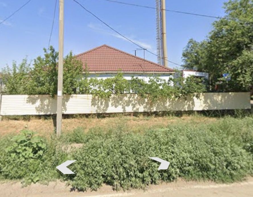 Продам дом, точнее землю под пристройку, таунхаусы!!!
