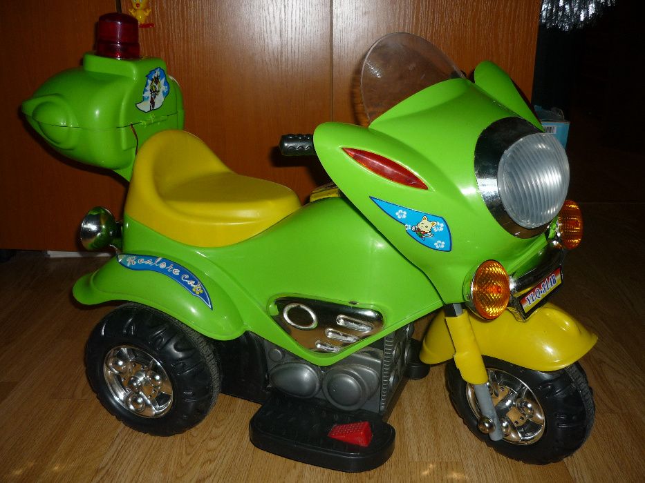 Акумулаторен мотор