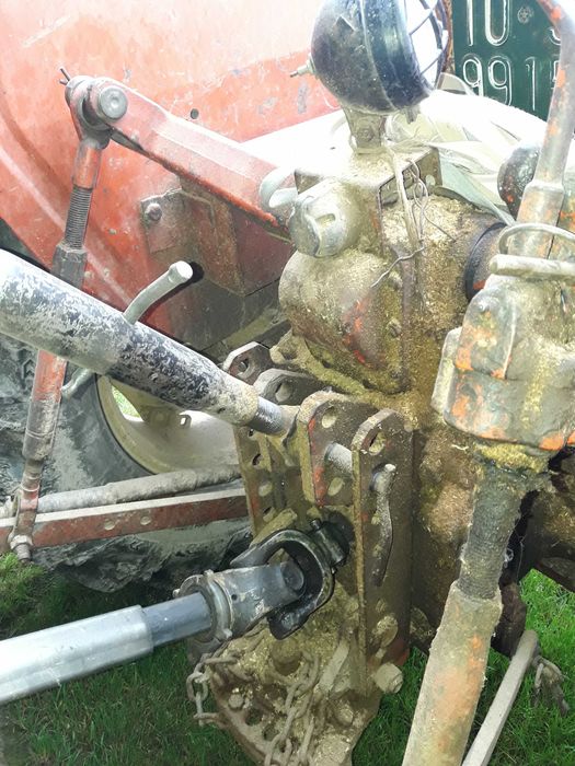 Tractor Renault 651