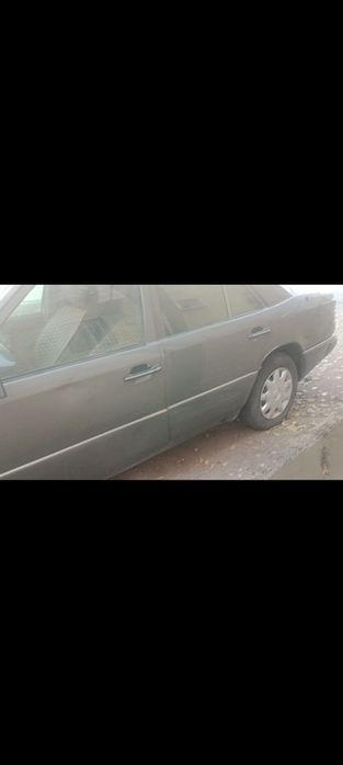 Мерседес 124. Обём 2.3