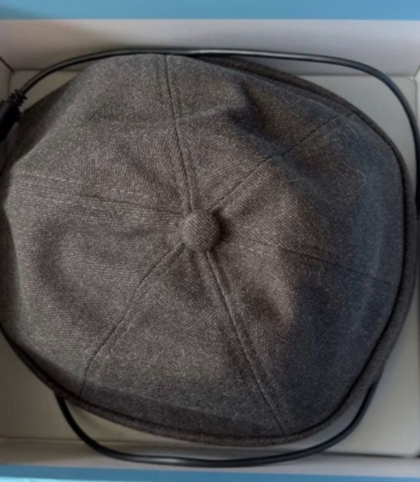 Лазарна каска за стимулиране растеж на косата