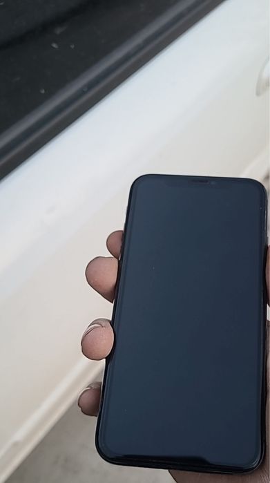 IPhone x yaxshi tell qilinglar gaplashamz