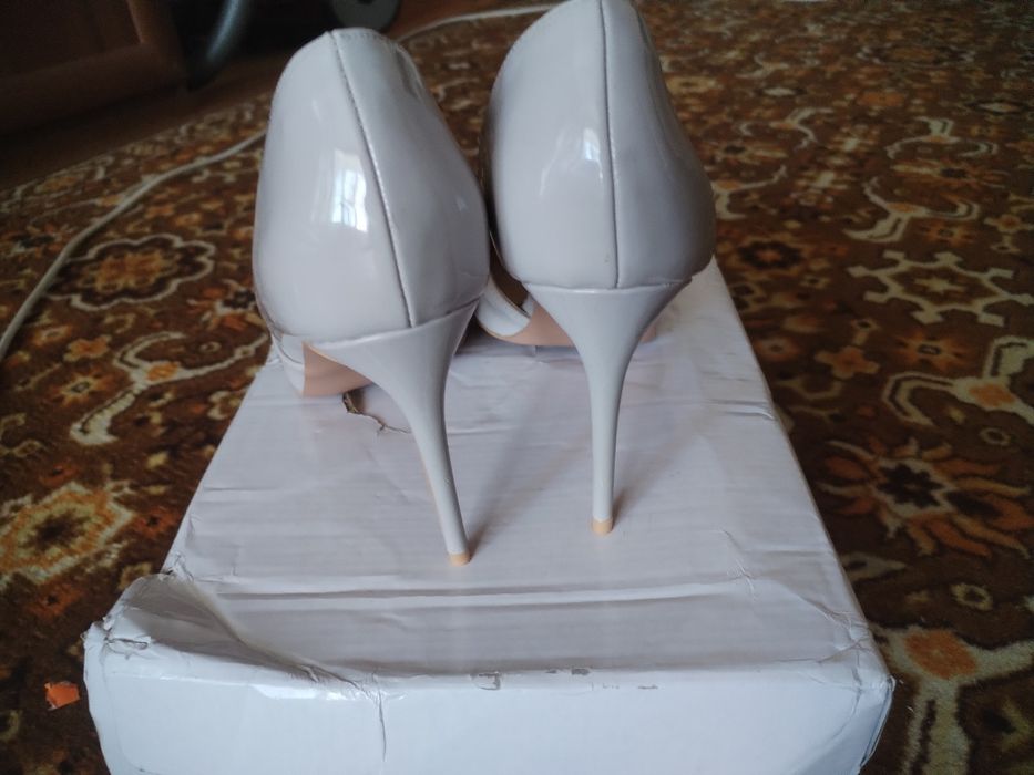 Продам.     туфли