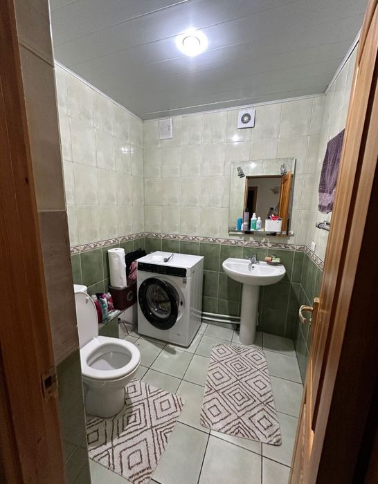 Квартира продаётся метро Хамза Новза 4/4/5 балкон 2*6 Чиланзар Е кварт