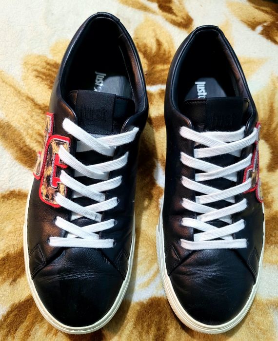 JustCavalli.  SCHIMB