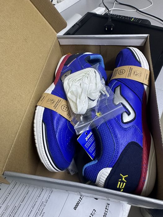 Футбольные бутсы JOMA