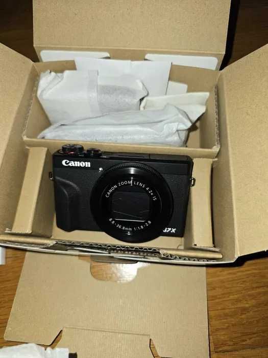 Canon G7X Mark III - Нови