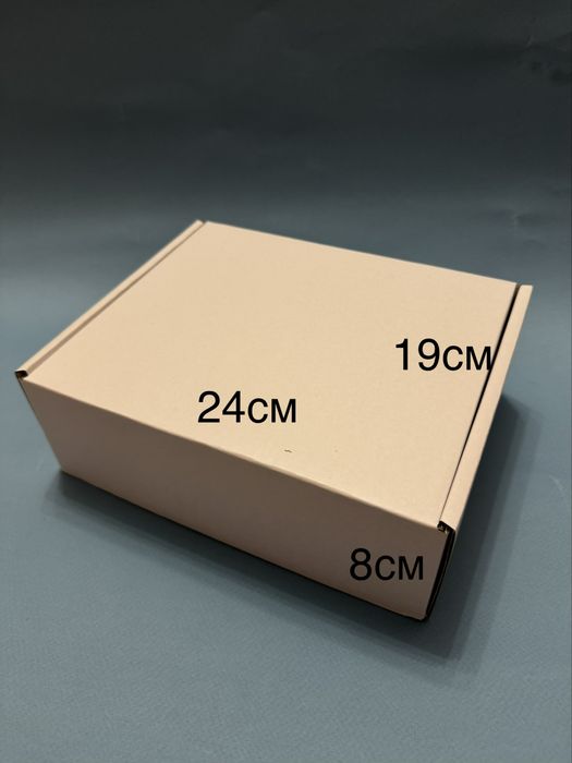 Коробки для подарков / подарочные боксы