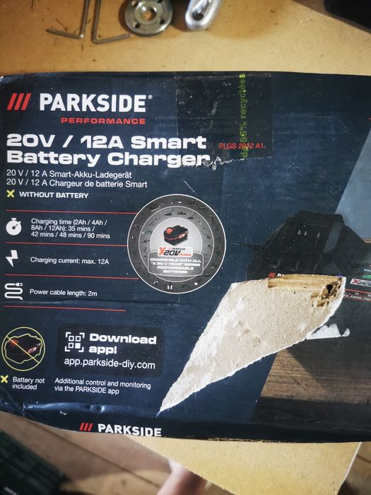 Incarcator smart parkside pentru acumulator 20v