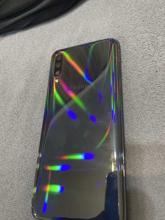 Телефон самсунг Galaxy A50