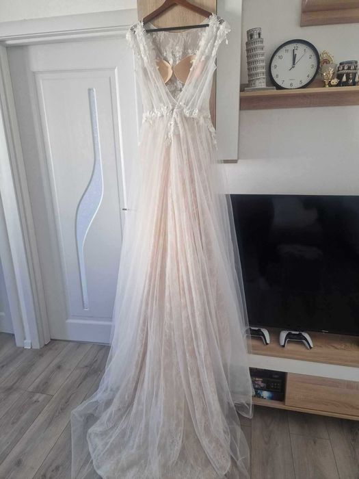 Vand rochie  de mireasa