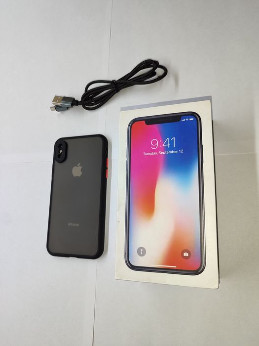 Продам iPhone X.