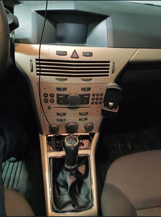 OPEL Astra 2009 — imagine 5