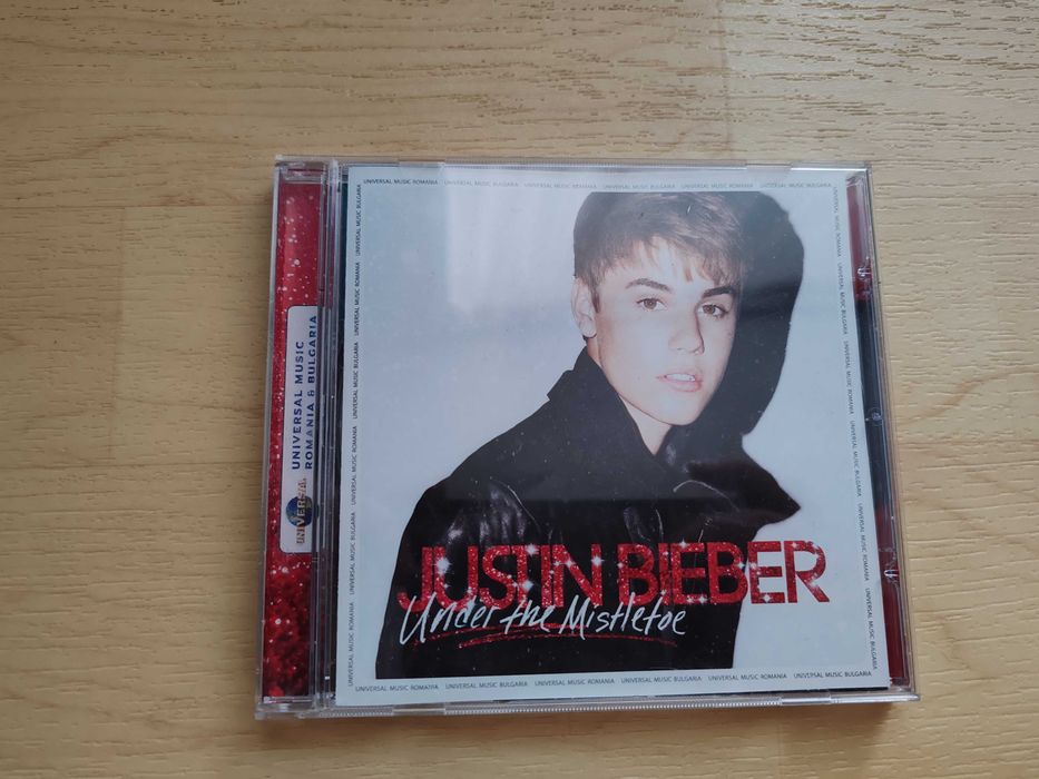 Музикални дискове Eminem,  Sugababes, Rihanna,  Nelly Furtado и  Justin Beaber