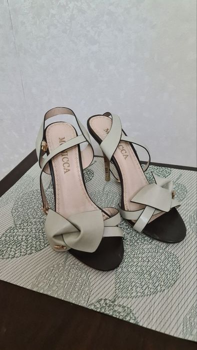 SALE!!! Босоножки р37 б/у