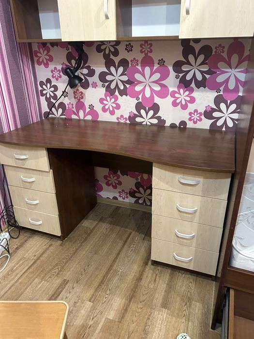 Стол компьютерный