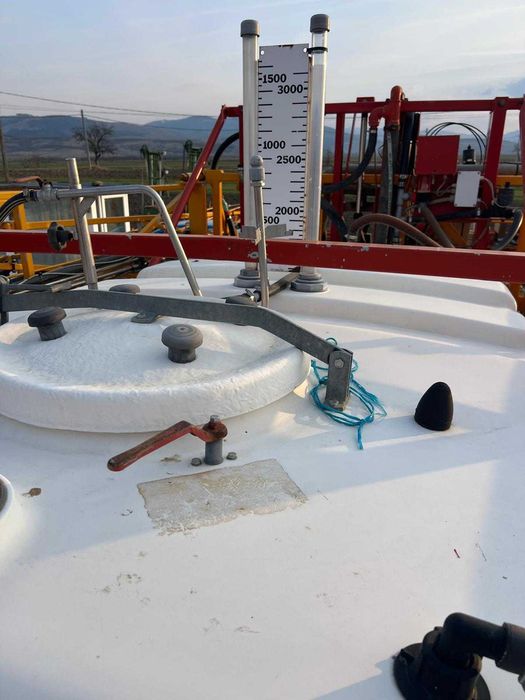 Masina de erbicidat Agrifac Cebeco - 3000 L , 27 m , Hidraulic