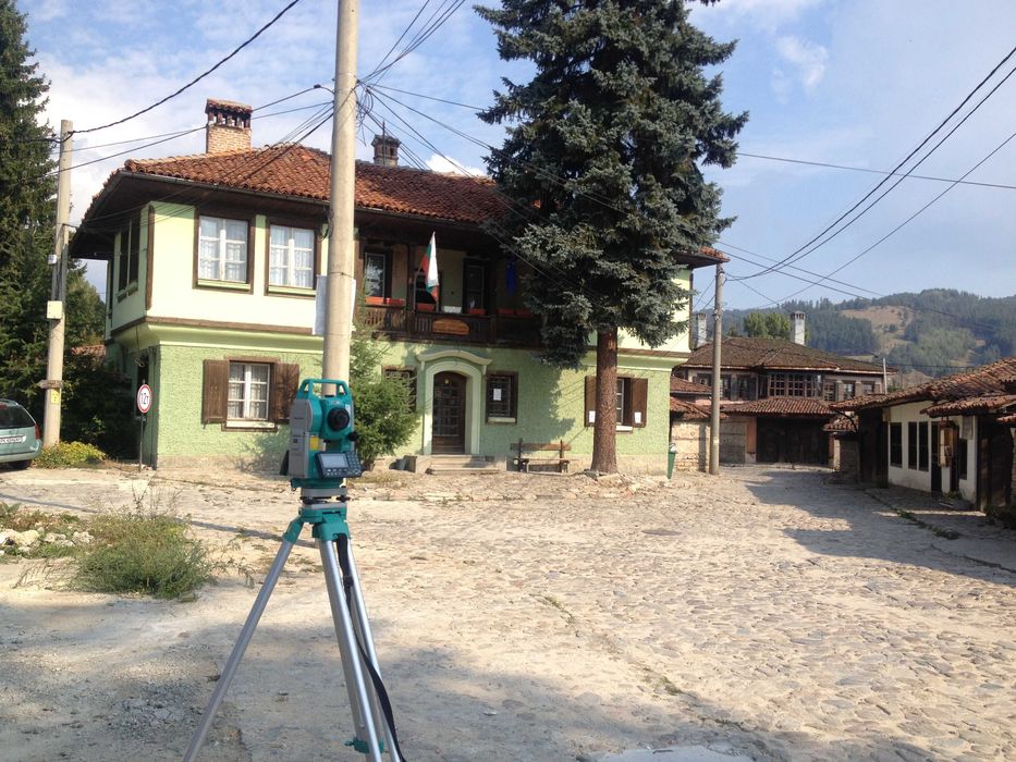 Геодезист - Кадастър - Трасиране - ПЕРНИК КАДАСТЪР