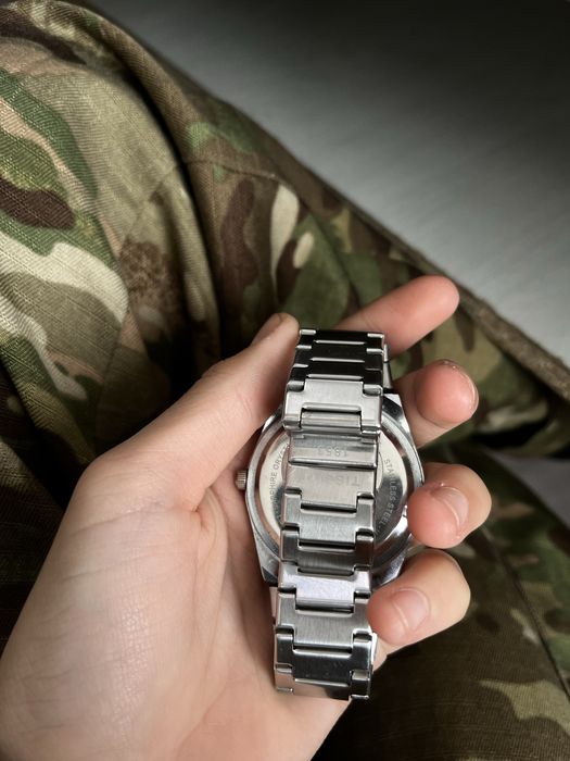 Часы  Tissot  наручные