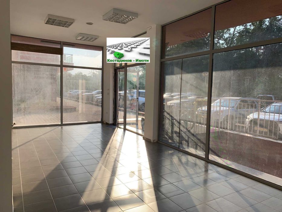 Дава се под наем Магазин в Пловдив, Христо Смирненски - 48 кв.м за 382.5 € - Снимка #3