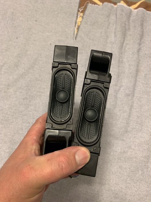 2 difuzoare televizor LED , LCD marca LG smart tv