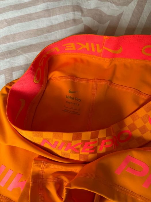 Nike спортни къси панталони