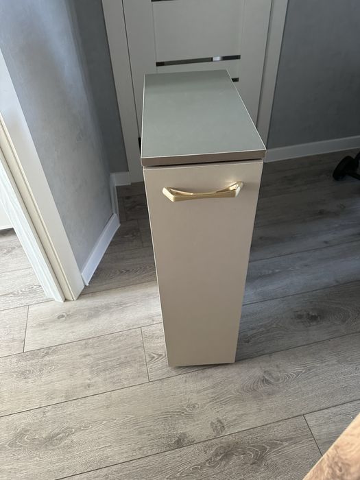 Продам узкую напольную  тумбу